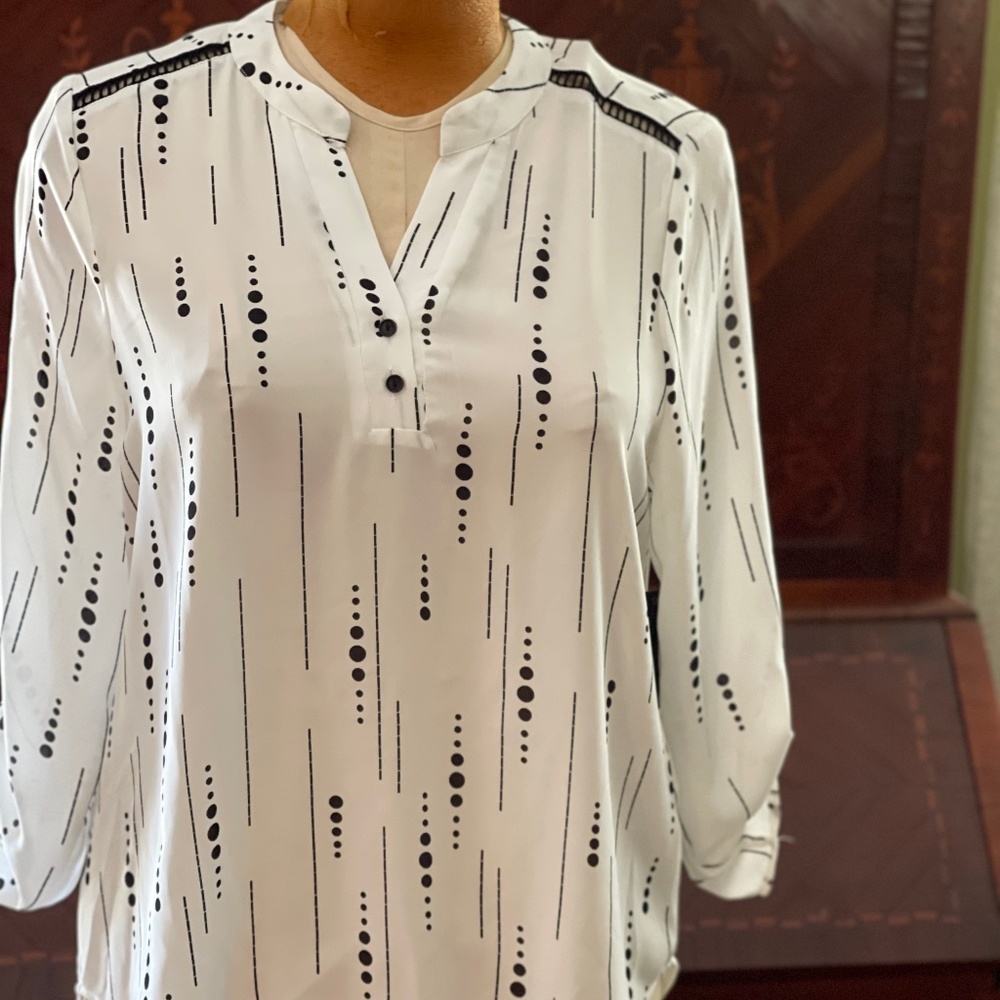 Black and White Print Long Sleeve Blouse